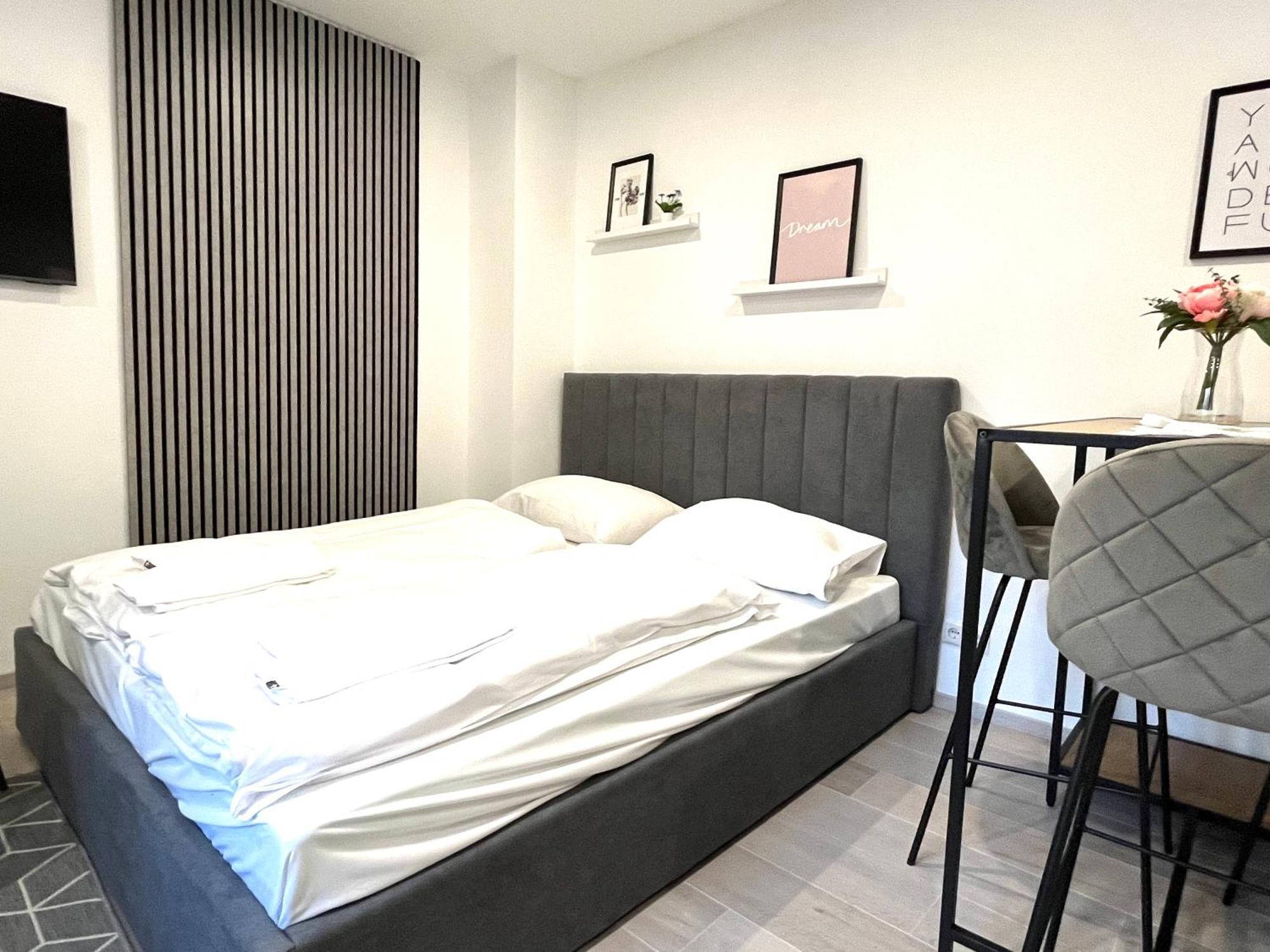 Modern, Smart And In The Heart Of The City Wenen Buitenkant foto